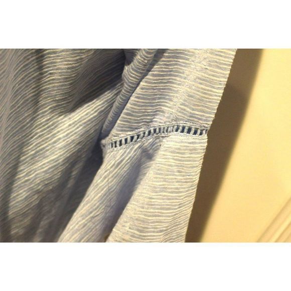 John Paul Richard Light Blue Bell Sleeves Split Front and Back Women's Blouse To - Picture 4 of 5